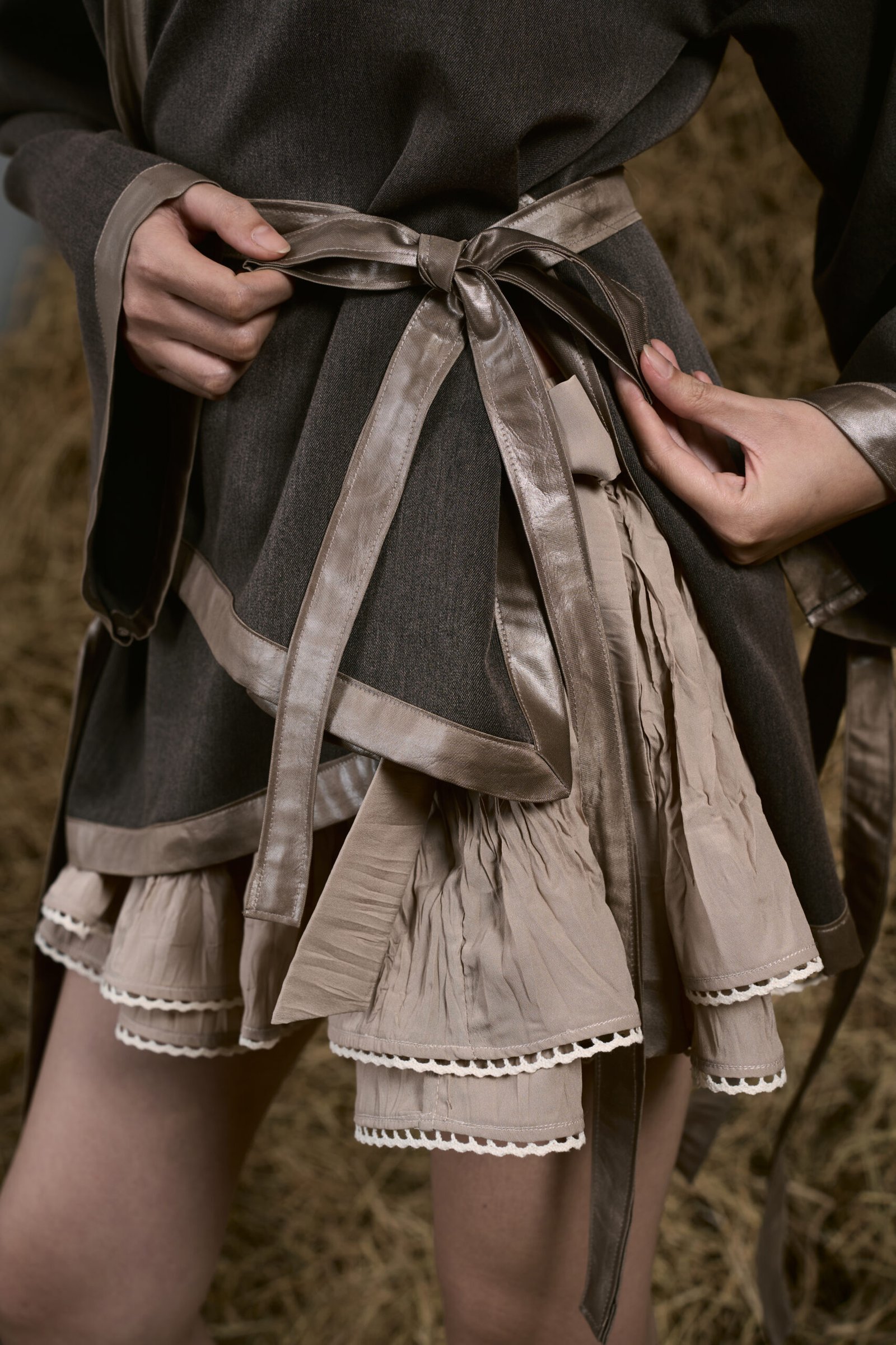 ÂN TÌNH WRINKLES MINI SKIRT