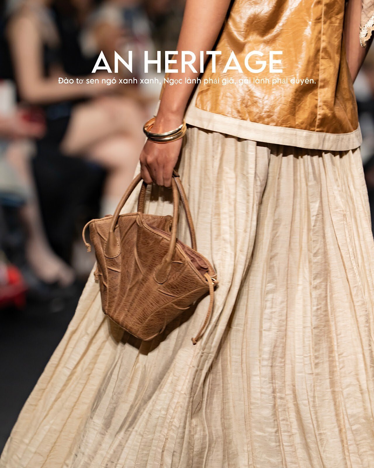 Dried Lotus Leaves Leather Bag