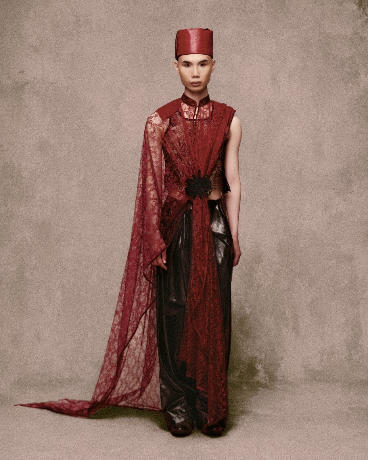 Xóm Đạo Lace Cape