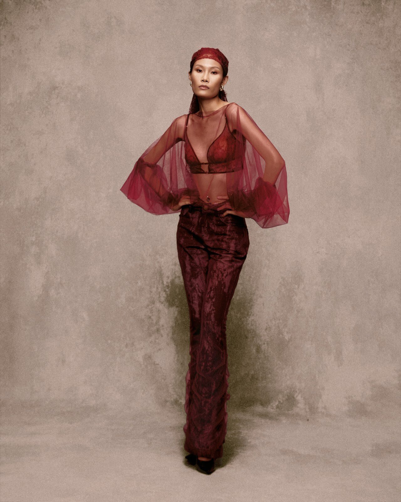 Thống Nhứt Tulle Blouse